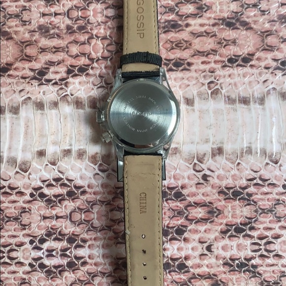 Watch - Picture 5 of 5